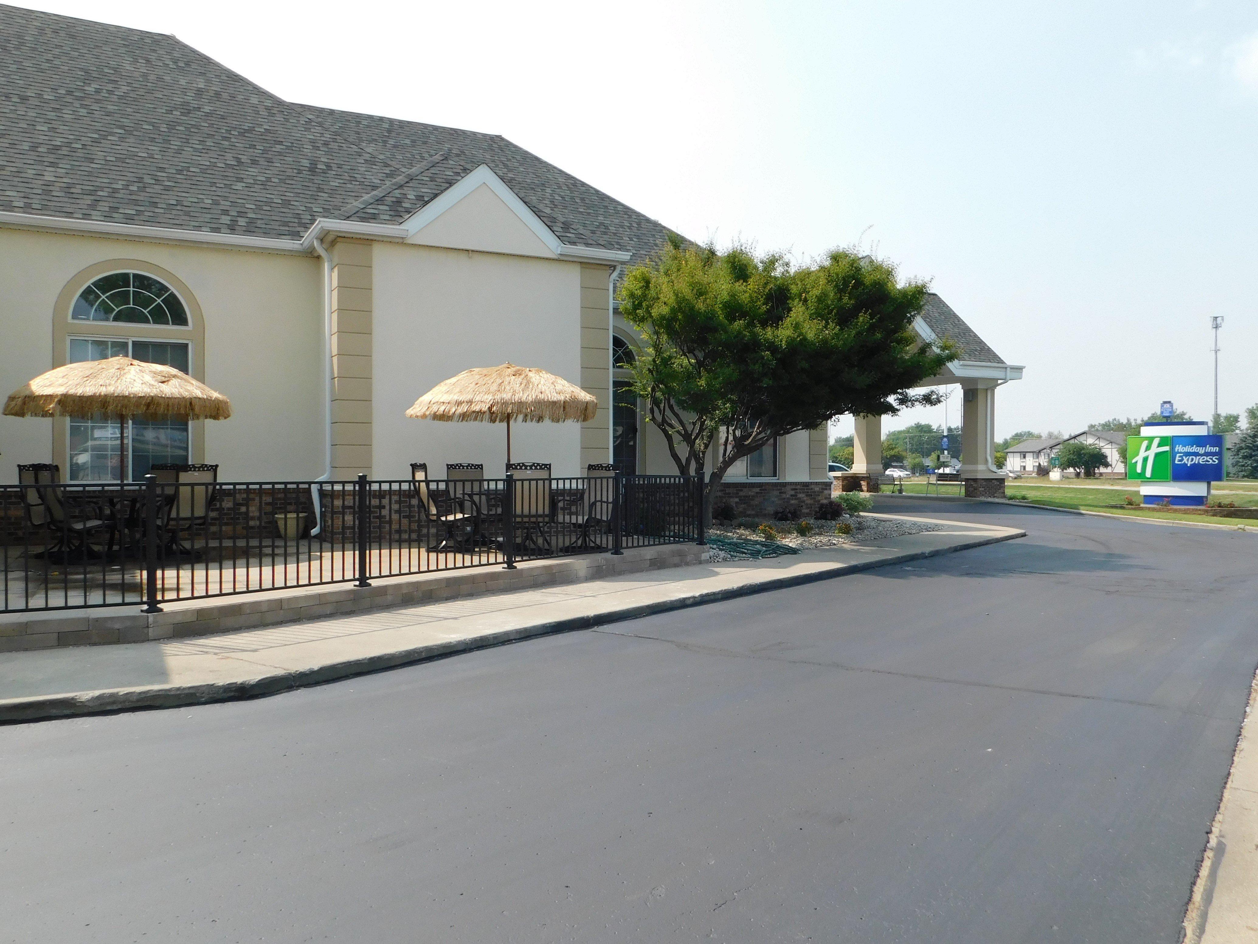 Holiday Inn Express Birch Run-Frankenmuth Area By Ihg Экстерьер фото