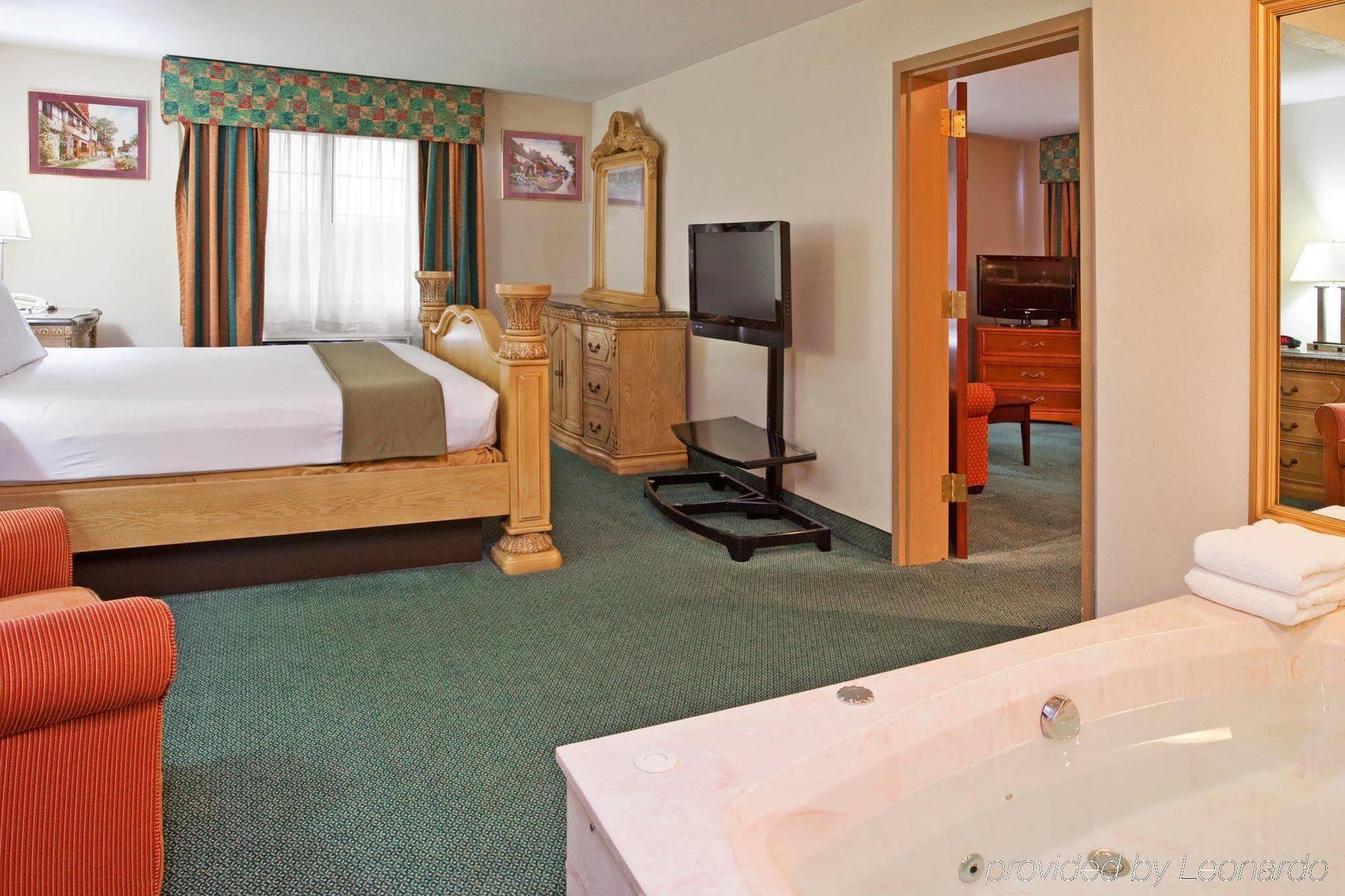 Holiday Inn Express Birch Run-Frankenmuth Area By Ihg Номер фото